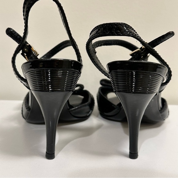 Fendi Black Patent Leather T-strap Bow Heels Sandals Peep Toe size 37 (6.5) - Picture 4 of 8